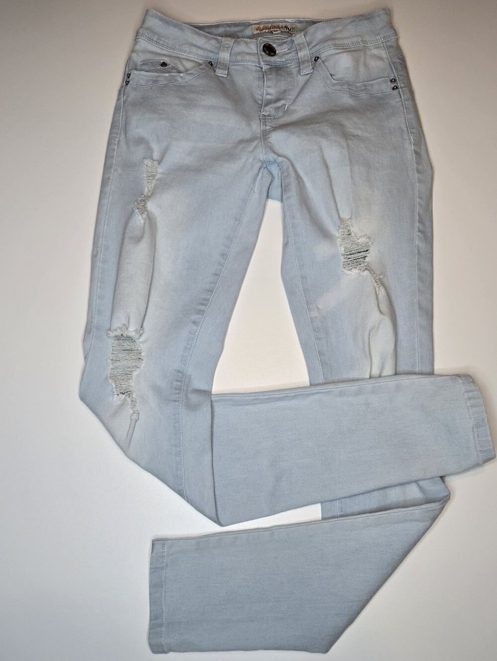YMI WannaBettaButt Junior's Size 5 Distressed Skinny Jeans Light Wash Stretch
